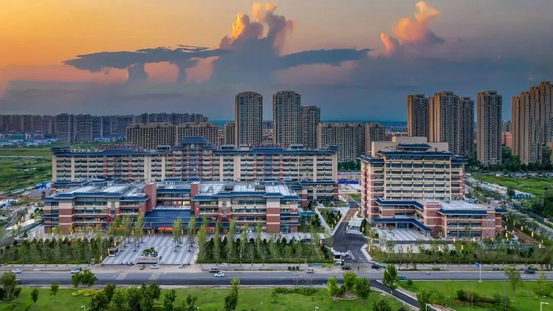 守正创新筑“医”心 外墙为笔绘岐黄——宝润达以品质工程助力河南中医药大学第一附属医院东院区焕新启航 守正创新筑“医”心 外墙为笔绘岐黄——宝润达以品质工程助力河南中医药大学第一附属医院东院区焕新启航